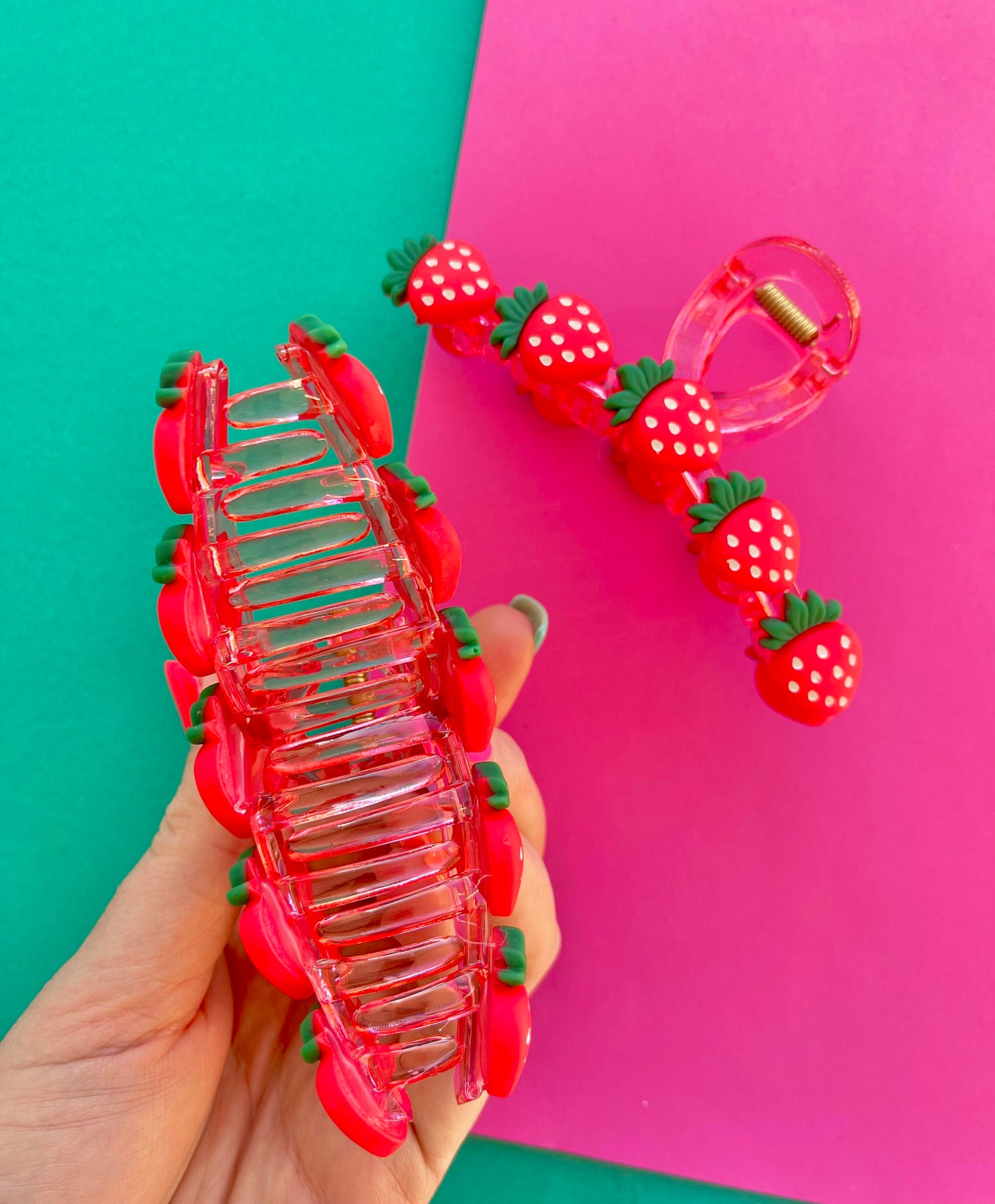 STRAWBERRY HAIR CLIP
